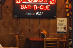 Stubbys-Bar-b-que-restaurant-2016-03-08_1320